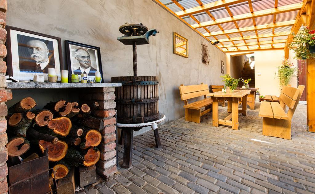 Nad Vinnym Sklipkem Appartement